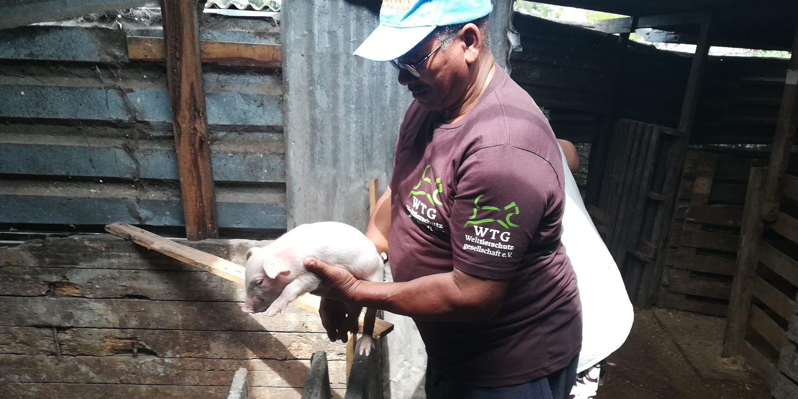 We teach farmers in order to improve husbandry conditions of their animals